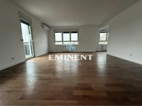 Prodaja, četvorosoban stan, 134m², Zemun Gornji Grad, Zemun Sve Podlokacije - image 4