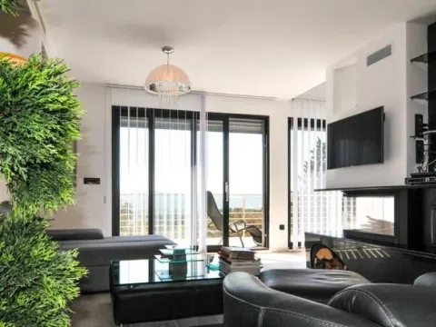 Prodaja, kuća, 390m², Tivat, Crna Gora - image 12