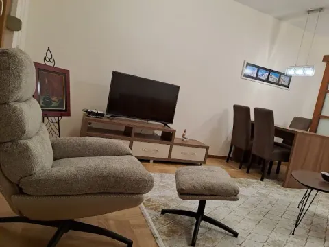 Izdavanje, jednosoban stan, 48m², Preko Morače, Podgorica - image 5