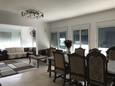 Prodaja, kuća, 231m², Bar, Crna Gora - image 4