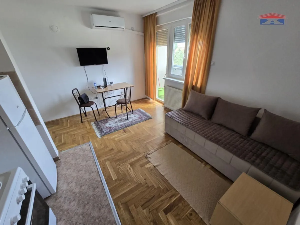 Izdavanje, garsonjera, 25m², Telep, Novi Sad Sve Podlokacije
