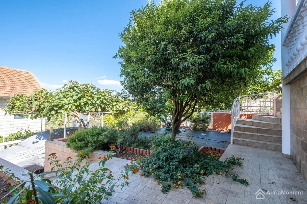 Sale, house, 89m², Krašići, Tivat