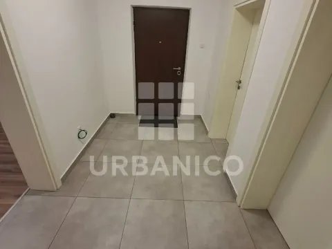 Izdavanje, dvosoban stan, 90m², Gorica C, Podgorica - image 11