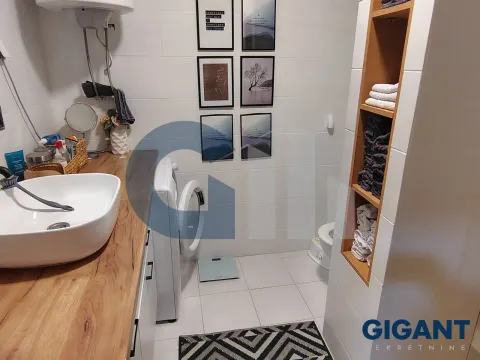 Sale, three bedroom apartment, 90m², Višnjička Banja, Palilula Sve Podlokacije - image 11