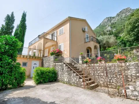Sale, house, 174m², Muo, Kotor - image 2