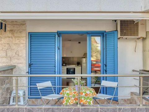 Sale, one bedroom apartment, 29m², Pržno, Budva - image 4