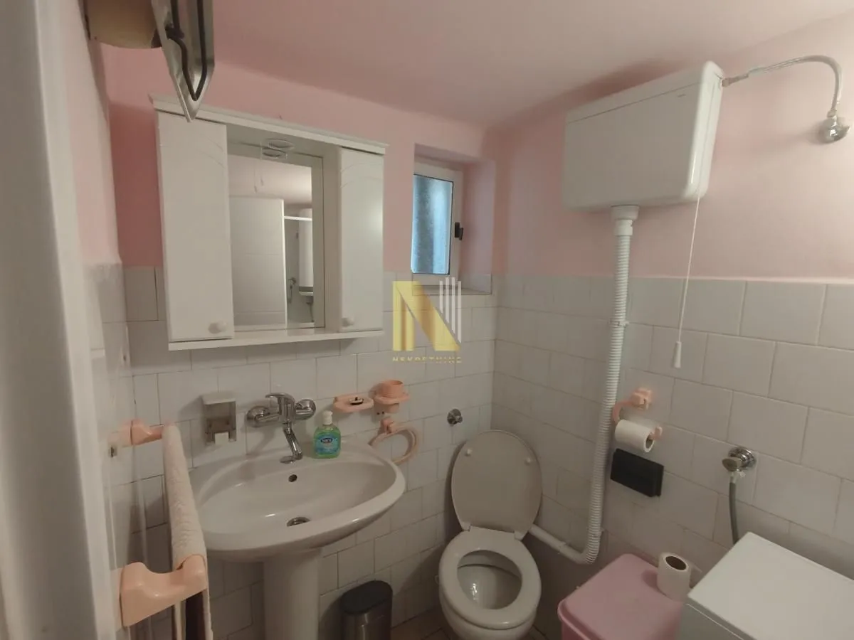 Prodaja, kuća, 128m², Salajka, Novi Sad Sve Podlokacije