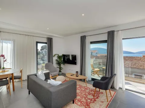 Izdavanje, jednosoban stan, 54m², Donja Lastva, Tivat - image 3