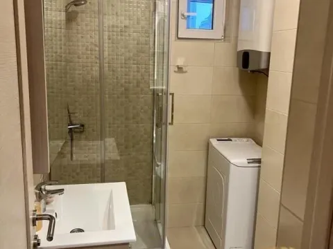 Rent, one bedroom apartment, 45m², Stari Grad, Beograd - image 12