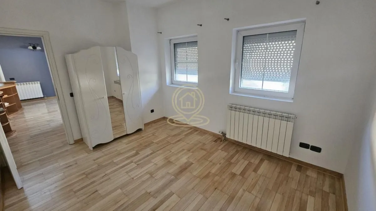 Rent, office space, 200m², Zemun Novi Grad, Zemun Sve Podlokacije