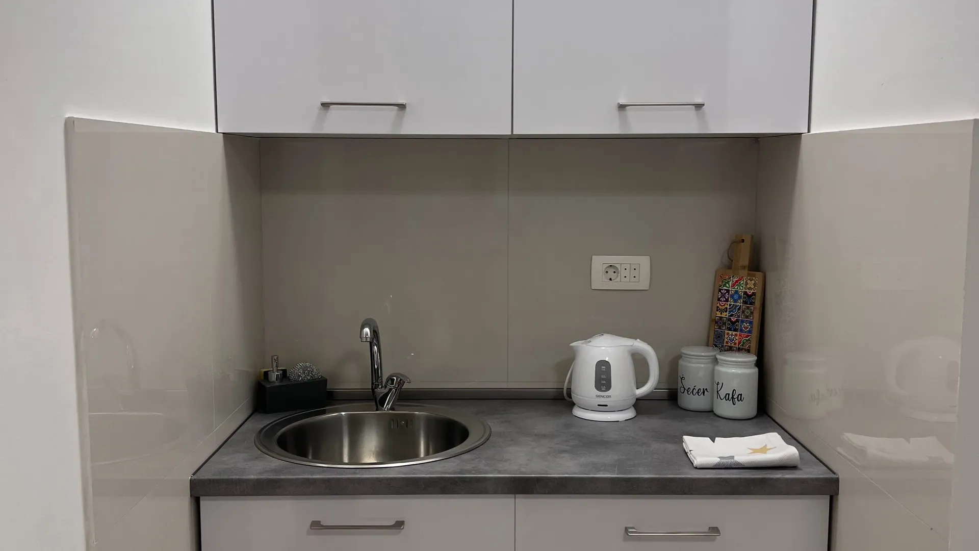 Stan-na-dan, garsonjera, 18m², Gintaš, Podgorica
