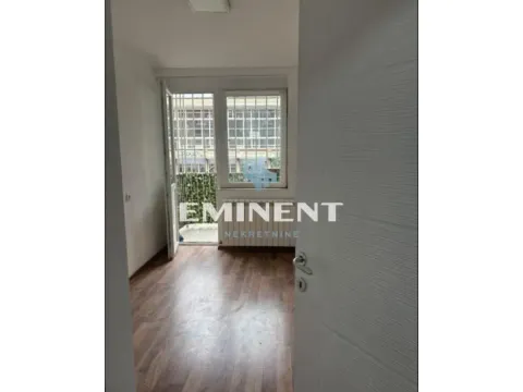 Izdavanje, trosoban stan, 80m², Crveni Krst, Beograd - image 10