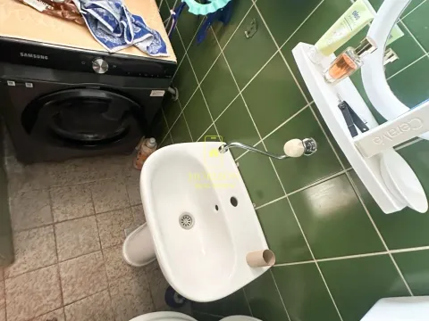 Prodaja, kuća, 191m², Tološi, Podgorica - image 10