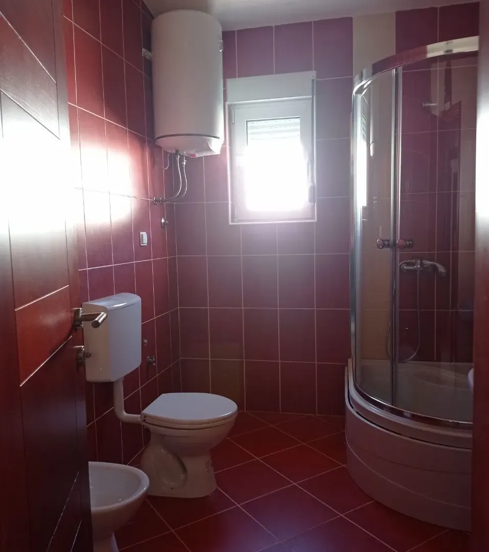 Sale, house, 300m², Bijelo Polje, Crna Gora