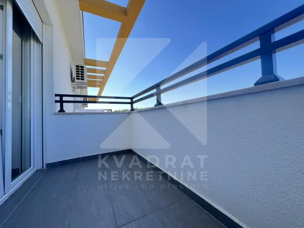 Izdavanje, jednosoban stan, 44m², Pobrežje, Podgorica