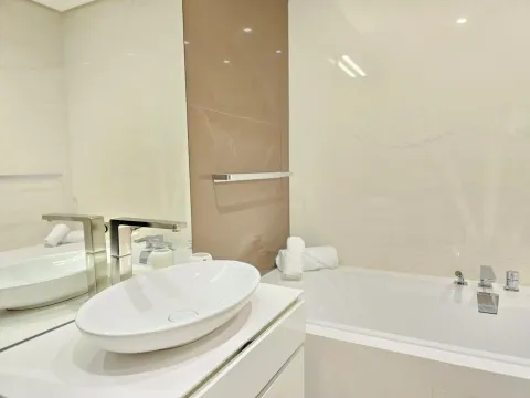 Rent, two bedroom apartment, 153m², Budva, Crna Gora - image 17