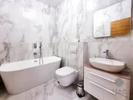 Izdavanje, trosoban stan, 120m², Kod Capital Plaze, Podgorica - image 12