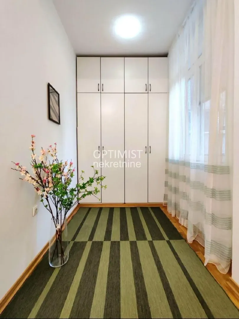 Rent, two bedroom apartment, 44m², Vračar Centar, Vračar Sve Podlokacije