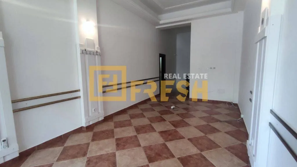 Rent, office space, 84m², Tološi, Podgorica
