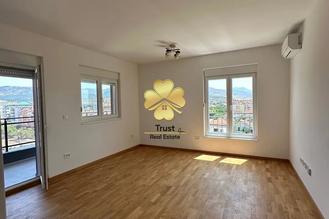 Izdavanje, dvosoban stan, 65m², Stari Aerodrom, Podgorica