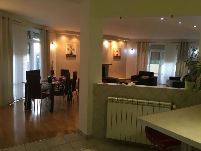Prodaja, kuća, 535m², Banjica, Voždovac Sve Podlokacije