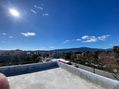 Prodaja, stan, 107m², Tivat, Crna Gora - image 3