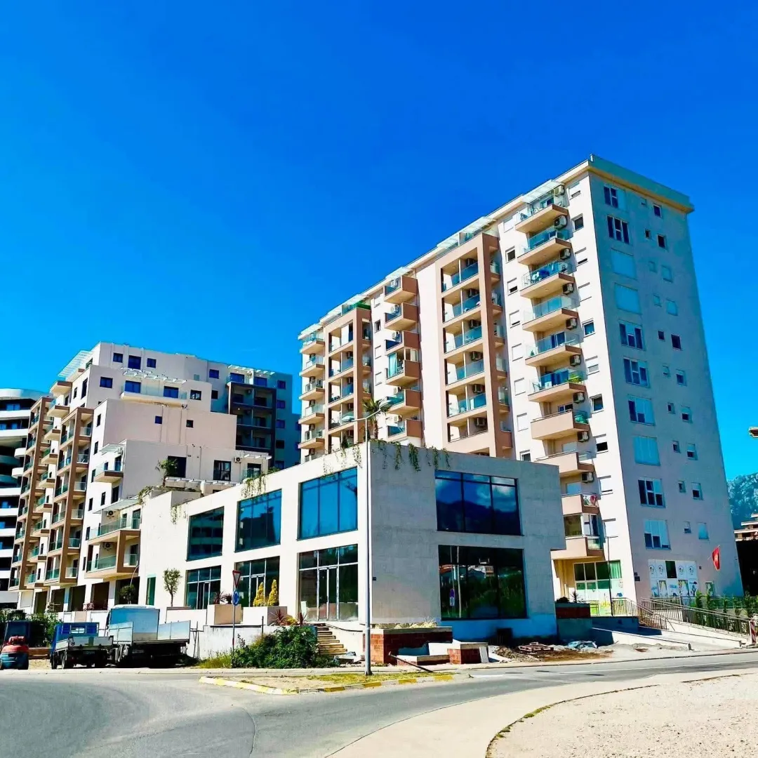 Rent, one bedroom apartment, 53m², Ilino, Bar