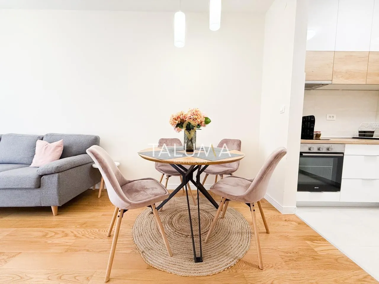 Izdavanje, jednosoban stan, 40m², City Kvart, Podgorica