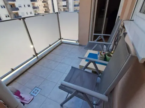 Prodaja, dvosoban stan, 72m², City Kvart, Podgorica - image 3