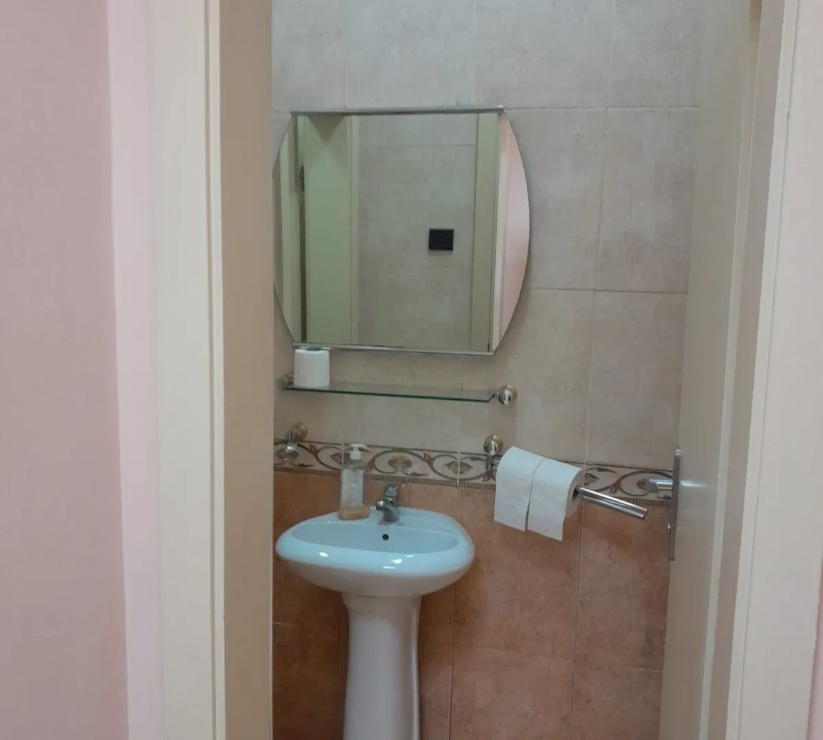 Izdavanje, poslovni prostor, 35m², Preko Morače, Podgorica