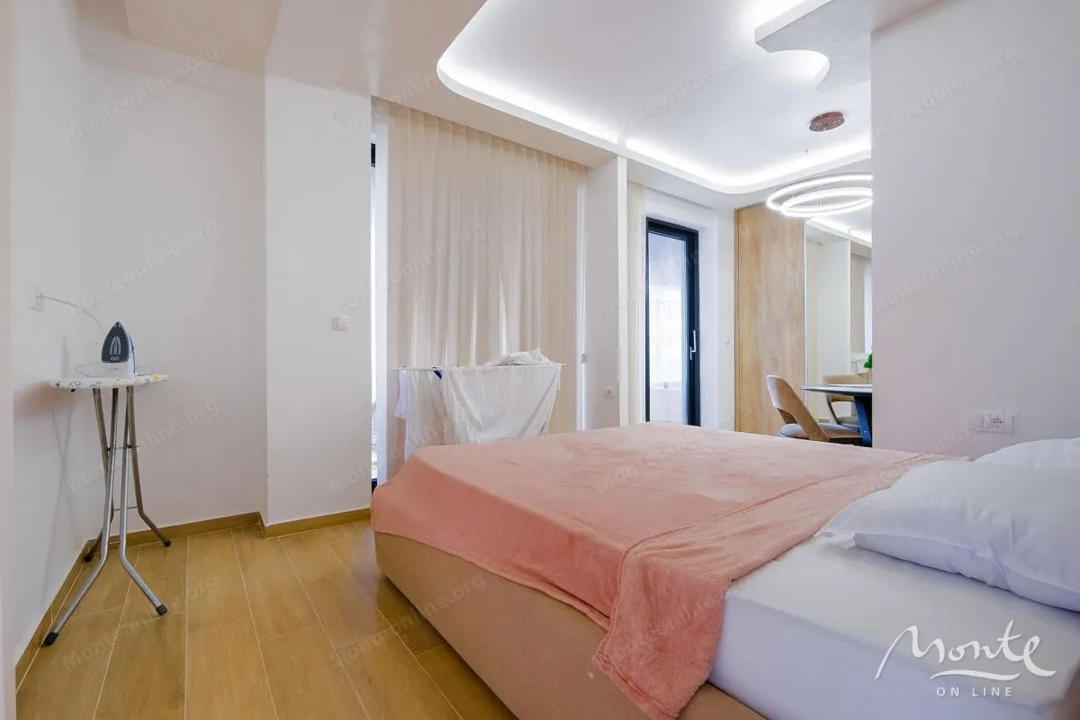 Prodaja, garsonjera, 57m², Rafailovići, Budva