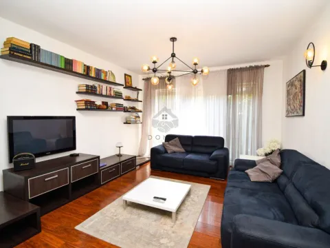 Prodaja, kuća, 200m², Zabjelo, Podgorica - image 11