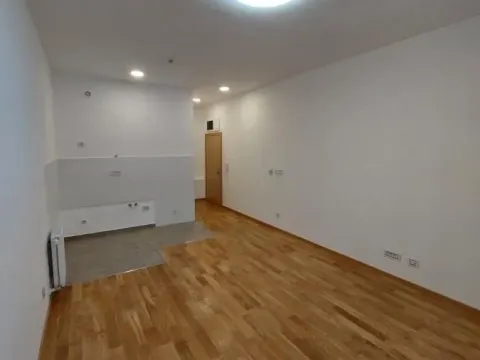 Izdavanje, jednosoban stan, 41m², Liman 4, Novi Sad Sve Podlokacije - image 7