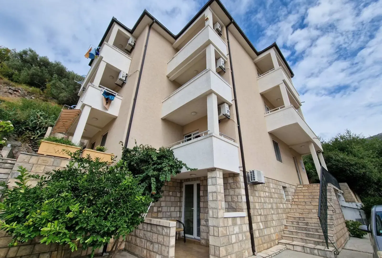 Sale, house, 500m², Buljarica, Budva