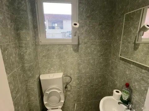 Izdavanje, poslovni prostor, 61m², Pivara, Kragujevac - image 6