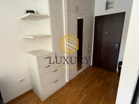 Sale, studio apartment, 38m², City Kvart, Podgorica - image 6