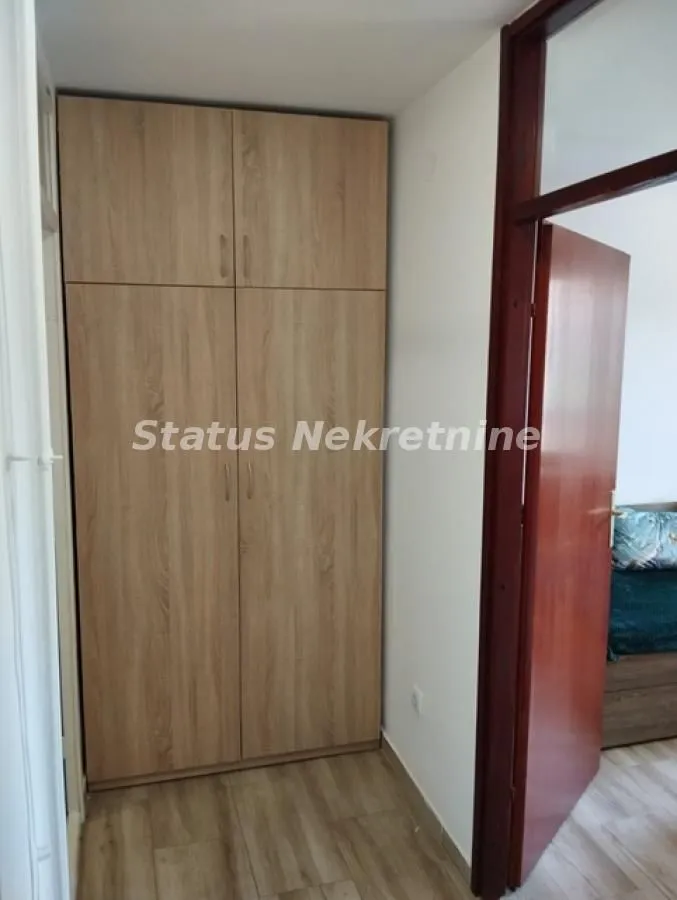 Izdavanje, jednosoban stan, 34m², Novo naselje, Novi Sad