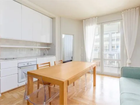 Prodaja, jednosoban stan, 39m², Centar, Bar - image 2