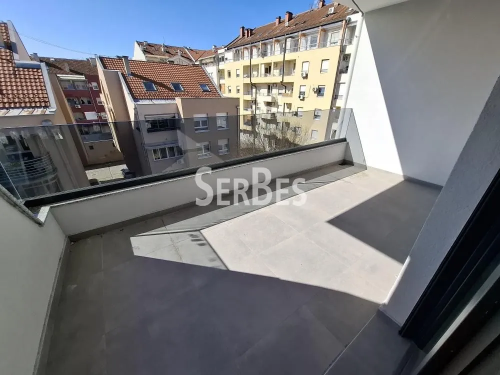 Sale, four bedroom apartment, 104m², Bulevar Oslobodjenja, Novi Sad Sve Podlokacije