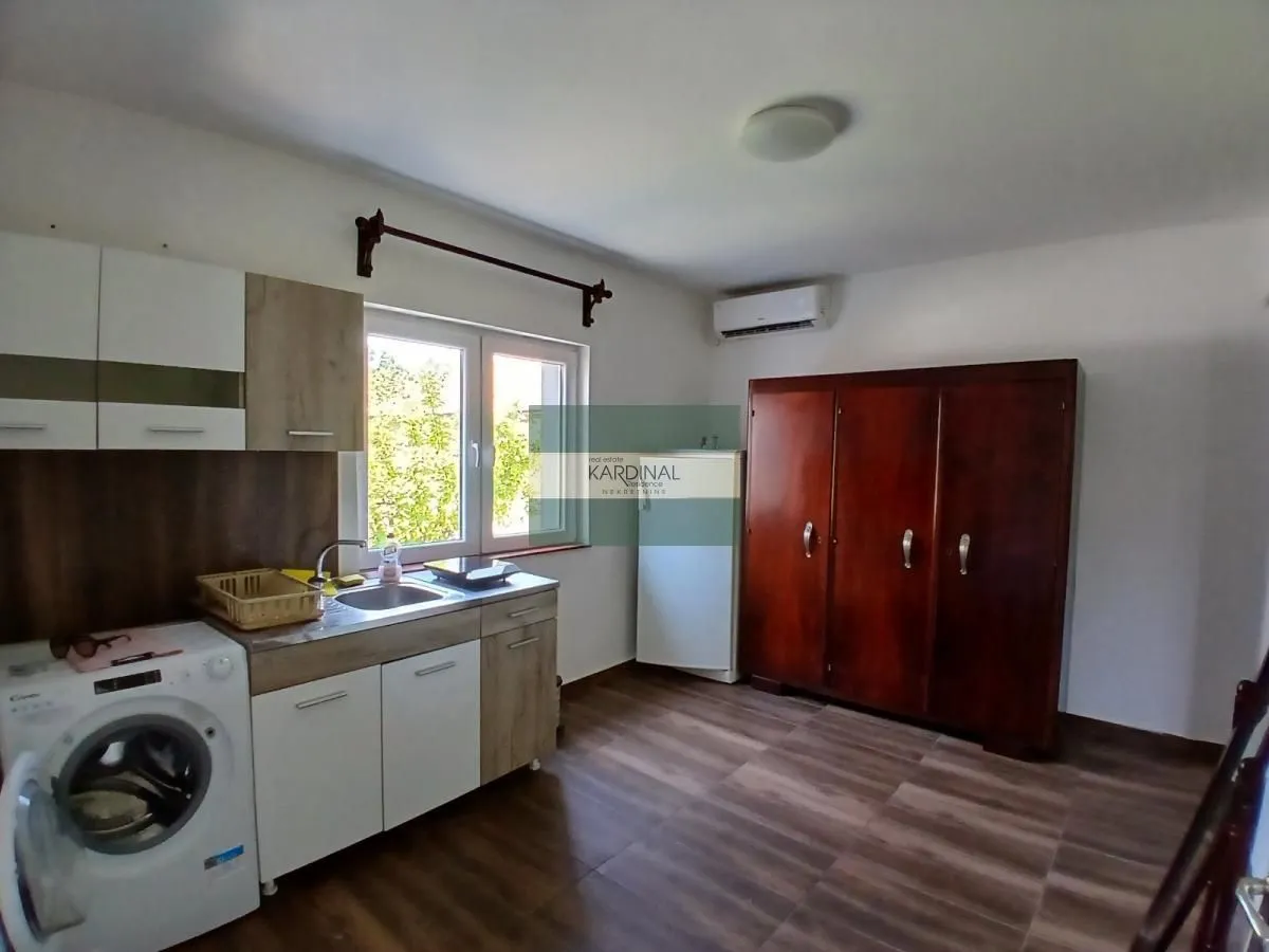 Prodaja, trosoban stan, 115m², Raj, Vrnjačka Banja