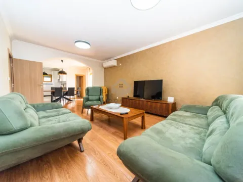 Sale, house, 200m², Rogami, Podgorica - image 10