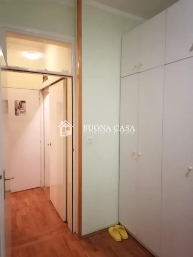 Sale, three bedroom apartment, 99m², Vračar Hram, Vračar Sve Podlokacije