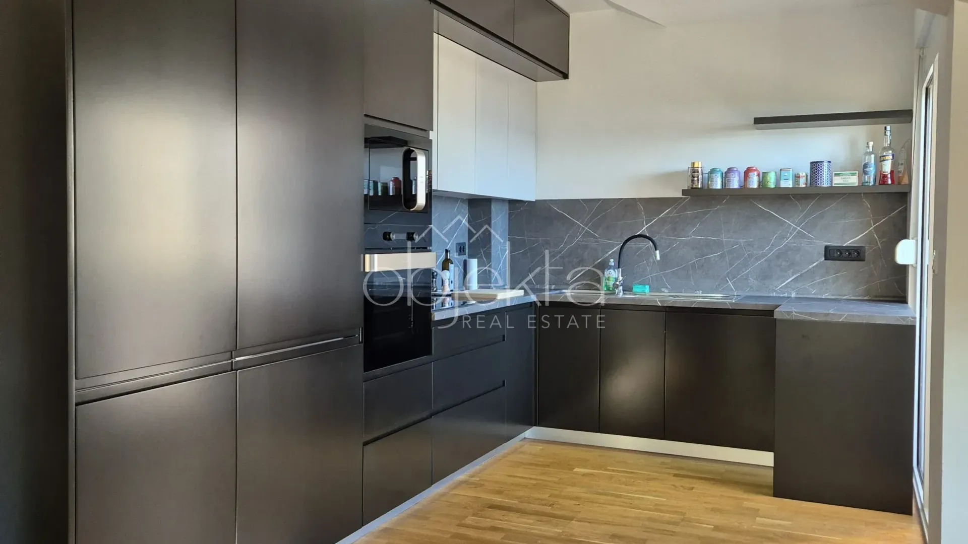 Prodaja, stan, 75m², Tivat, Crna Gora