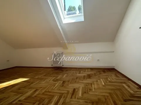 Prodaja, četvorosoban stan, 99m², Centar, Novi Sad - image 11