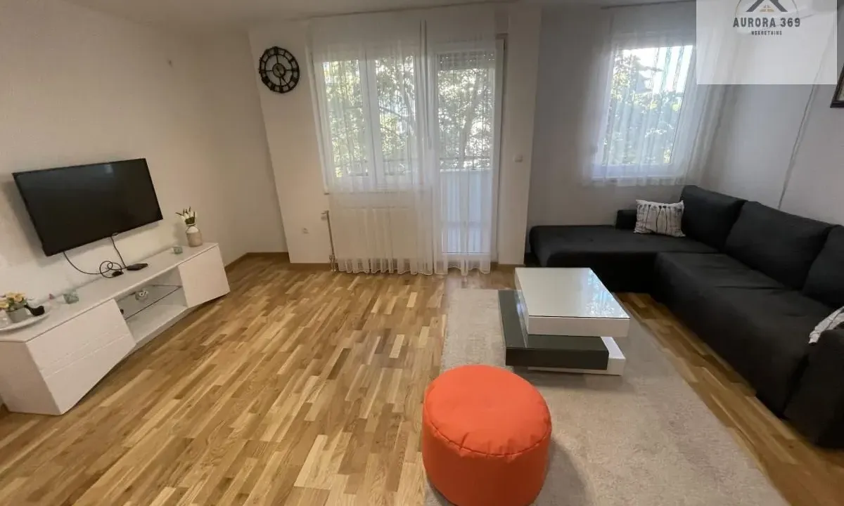 Izdavanje, dvosoban stan, 47m², Petrovaradin, Novi Sad