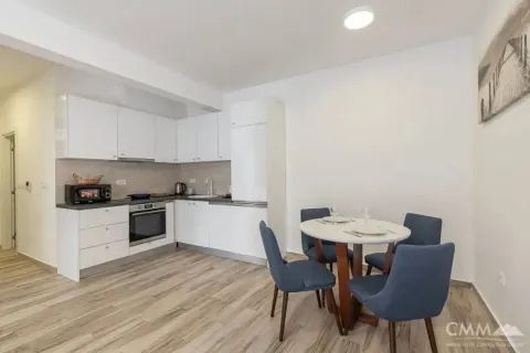 Sale, one bedroom apartment, 51m², Bečići, Budva - image 2