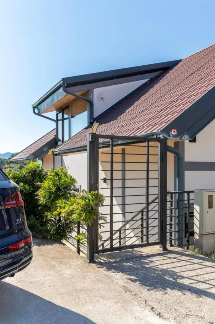 Prodaja, kuća, 220m², Mrčevac, Tivat