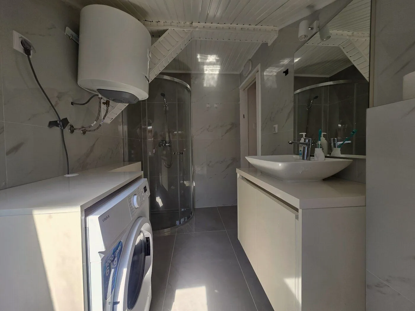 Izdavanje, garsonjera, 19m², Centar, Podgorica