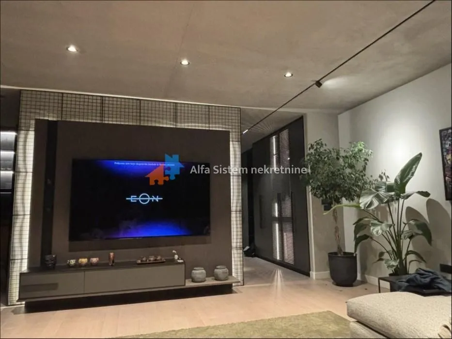 Rent, three bedroom apartment, 193m², Stari Grad, Beograd