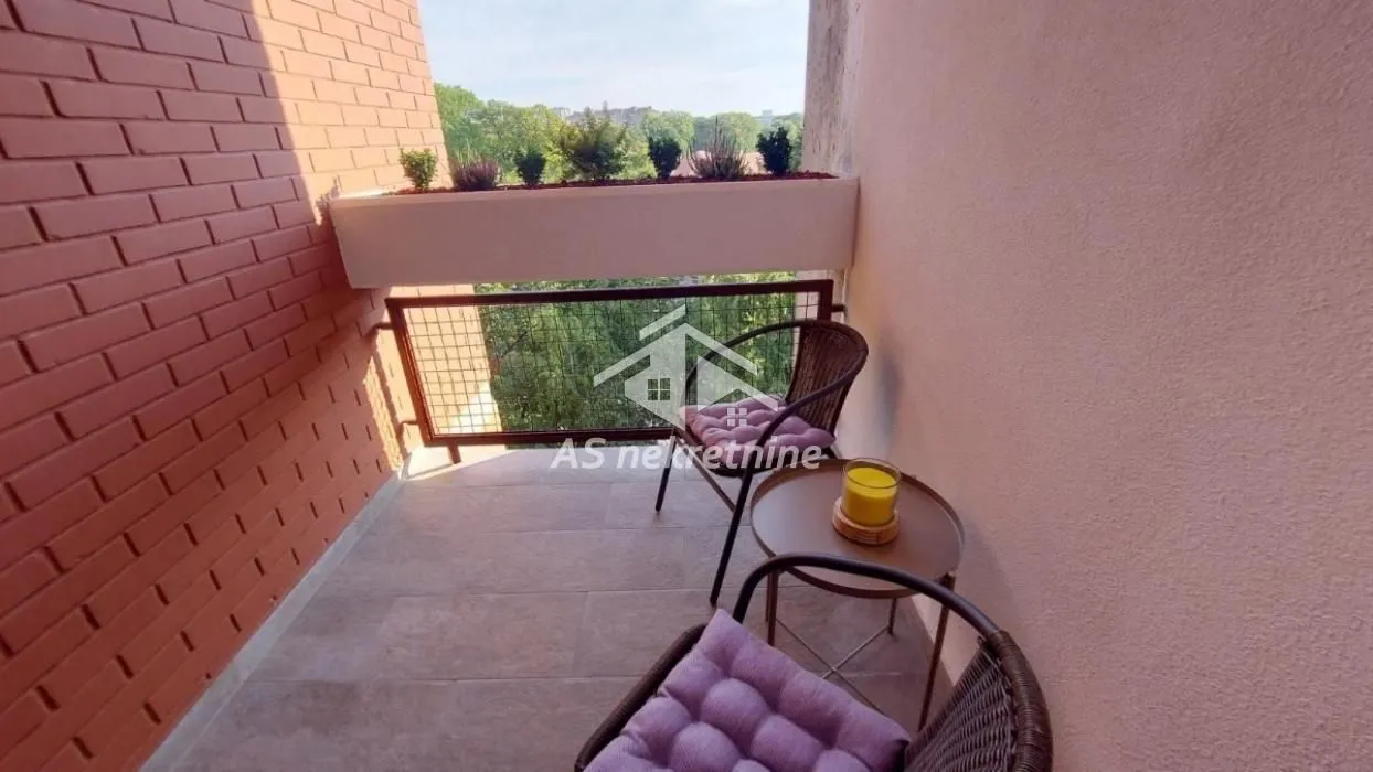 Izdavanje, dvosoban stan, 55m², Novi Beograd Blok 1 Fontana, Novi Beograd Sve Podlokacije